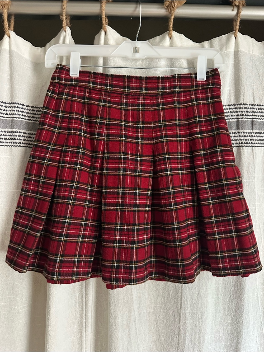 Hollister Red plaid Pleated Skater Skirt